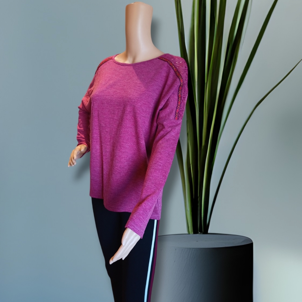 Ya Los Angeles Women's Pink Relaxed Batwing Sleeve Crochet Top - Picture 5 of 16